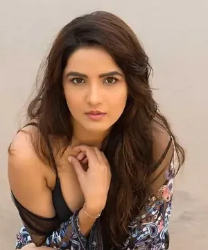 Jasmin Bhasin