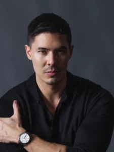 Lewis Tan