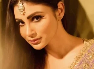 Mouni Roy