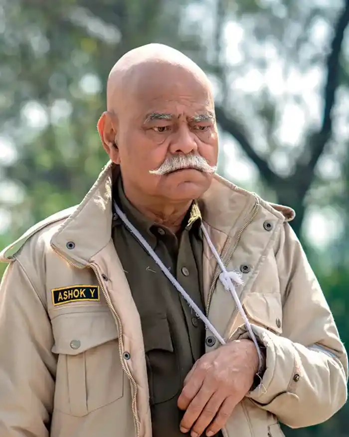 Sanjay Mishra in kartavya