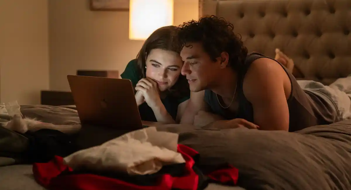 The Story What is Off Campus Season 1 About