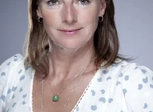 Doon Mackichan