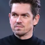 Steve Howey