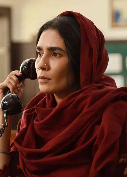 Geetika Vidya Ohlyan as Paramjit Kaur Pammi