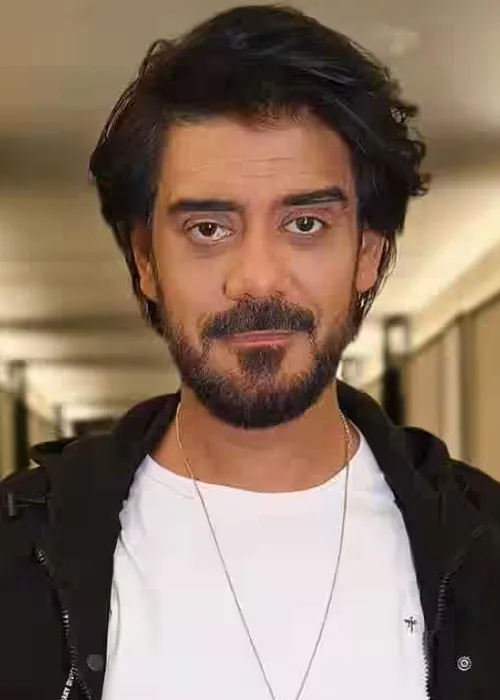 Saurabh Sachdeva as Senior Constable Satnam Singh